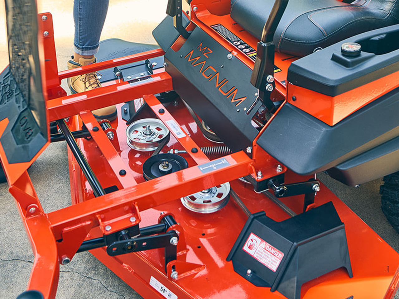 Bad Boy MZ Magnum 60" Kawasaki 726cc 21.5HP FR651 Zero Turn Mower w/Side Discharge Bad Boy Trailer MZMKA22HP60