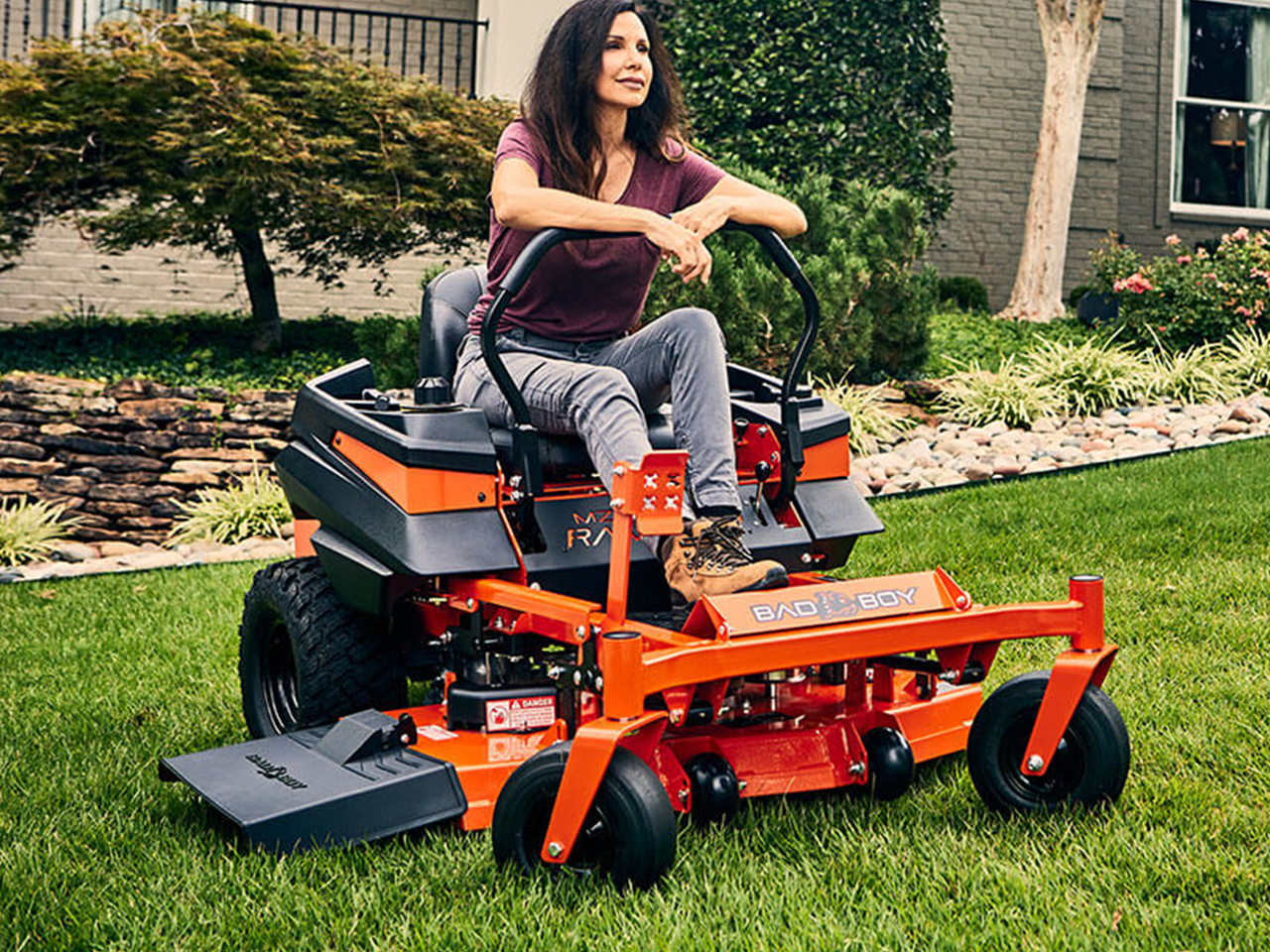 Bad Boy MZ Rambler 42" Kawasaki 726cc 21.5HP FR651V Zero Turn Mower w/Side Discharge Bad Boy Trailer MZRKA22HP42