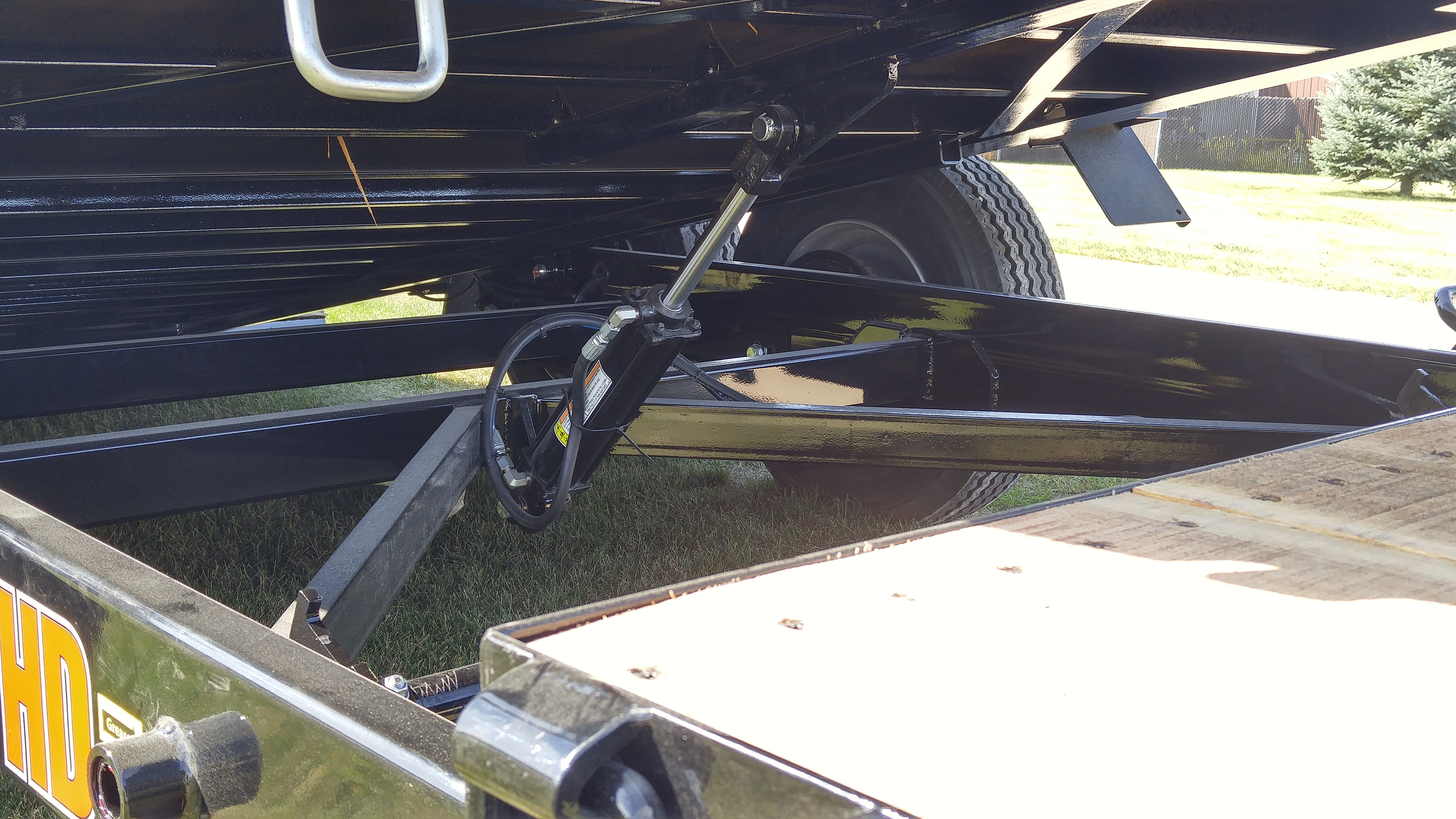 Behnke 7x20 20K 16/4 Split HD Tube Tilt Trailer Behnke Trailer TBCT2020ET