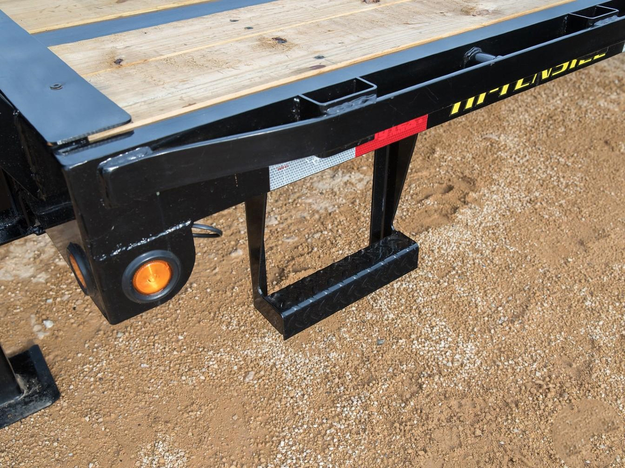 Big Tex 22 GN 30+5  20K Mega Ramp Gooseneck Flatbed Trailer 22GN Big Tex Trailer 22GN-35D5A-MRBK