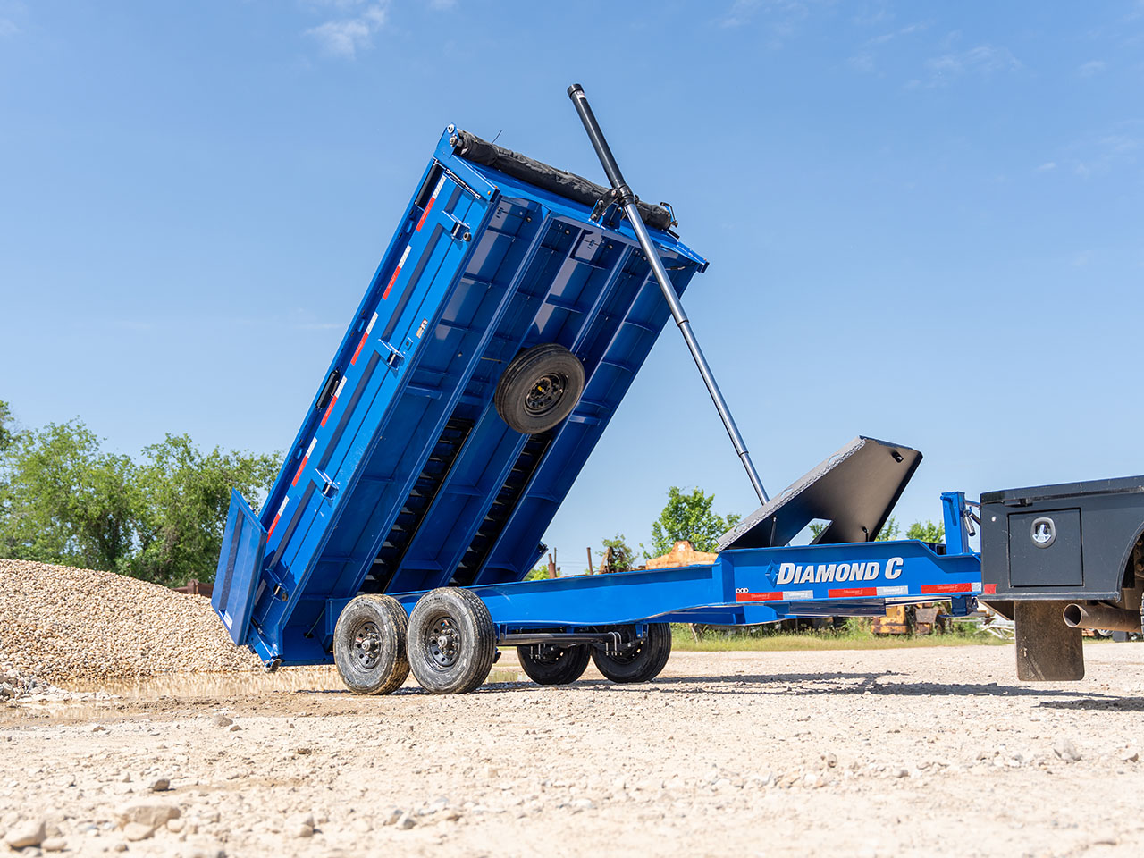 Diamond C 8 x 14 14K Deck Over Dump w/Solar Charger DOD Diamond C Trailer DOD207-L14X96-SC