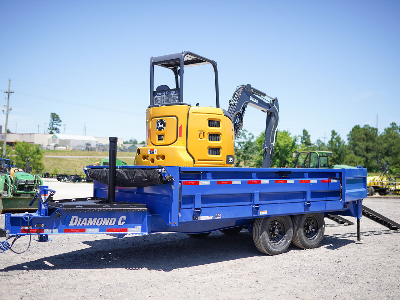 Diamond C 8 x 14 14K Deck Over Dump w/Solar Charger DOD Diamond C Trailer DOD207-L14X96-SC