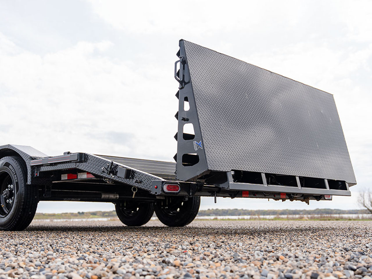 Diamond C 7 x 22 14K X-Ramps Equipment Trailer w/Side Step & Winch Mount LPX Diamond C Trailer LPX207-L22X82-D36XSSMW