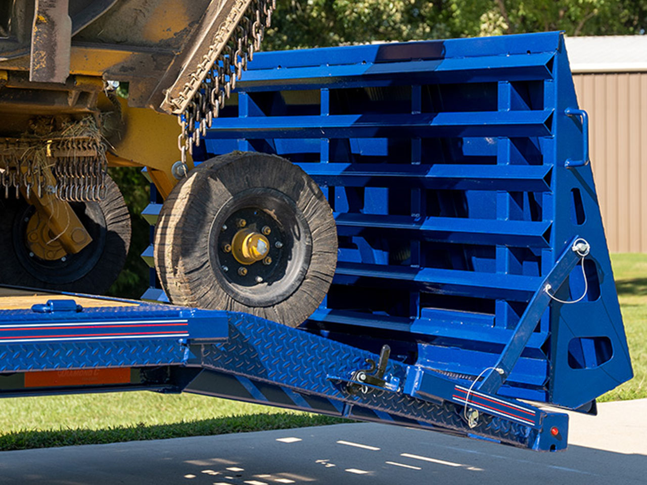 Diamond C 7 x 22 14K X-Ramps Equipment Trailer w/Side Step & Winch Mount LPX Diamond C Trailer LPX207-L22X82-D36XSSMW