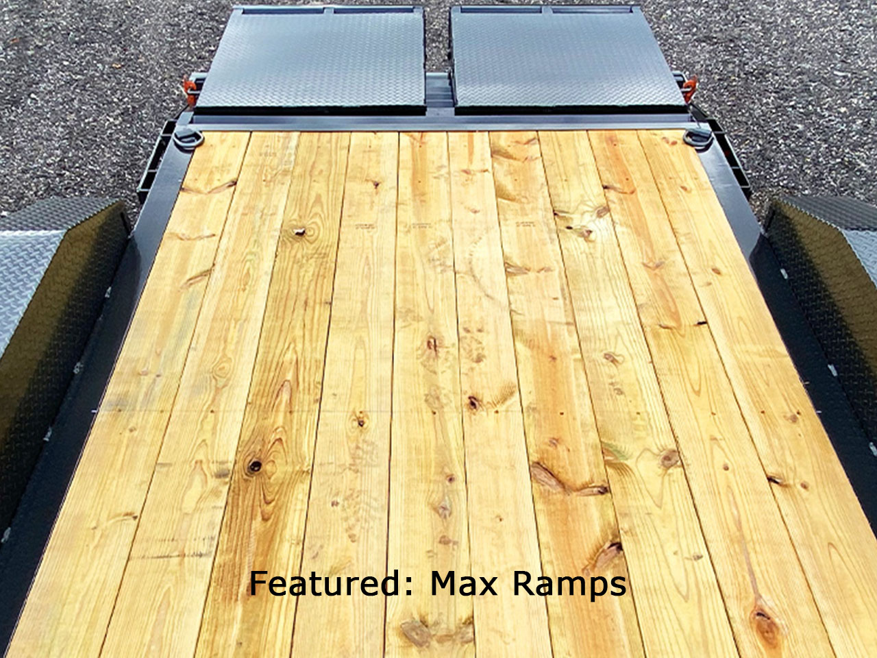 Diamond C 7 x 22 20K Max Ramps Equip Trailer w/Side Step/Super HD Fender/Winch Mount LPX Diamond C Trailer LPX210-L22X82-D36MSSHDW