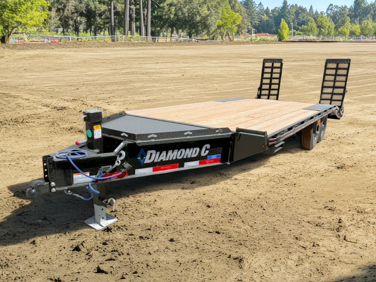 Diamond C 8.5 x 20 14K Flip Knee Ramps Deck Over Equipment Trailer DEC Diamond C Trailer DEC207-L20X102-D60FKR