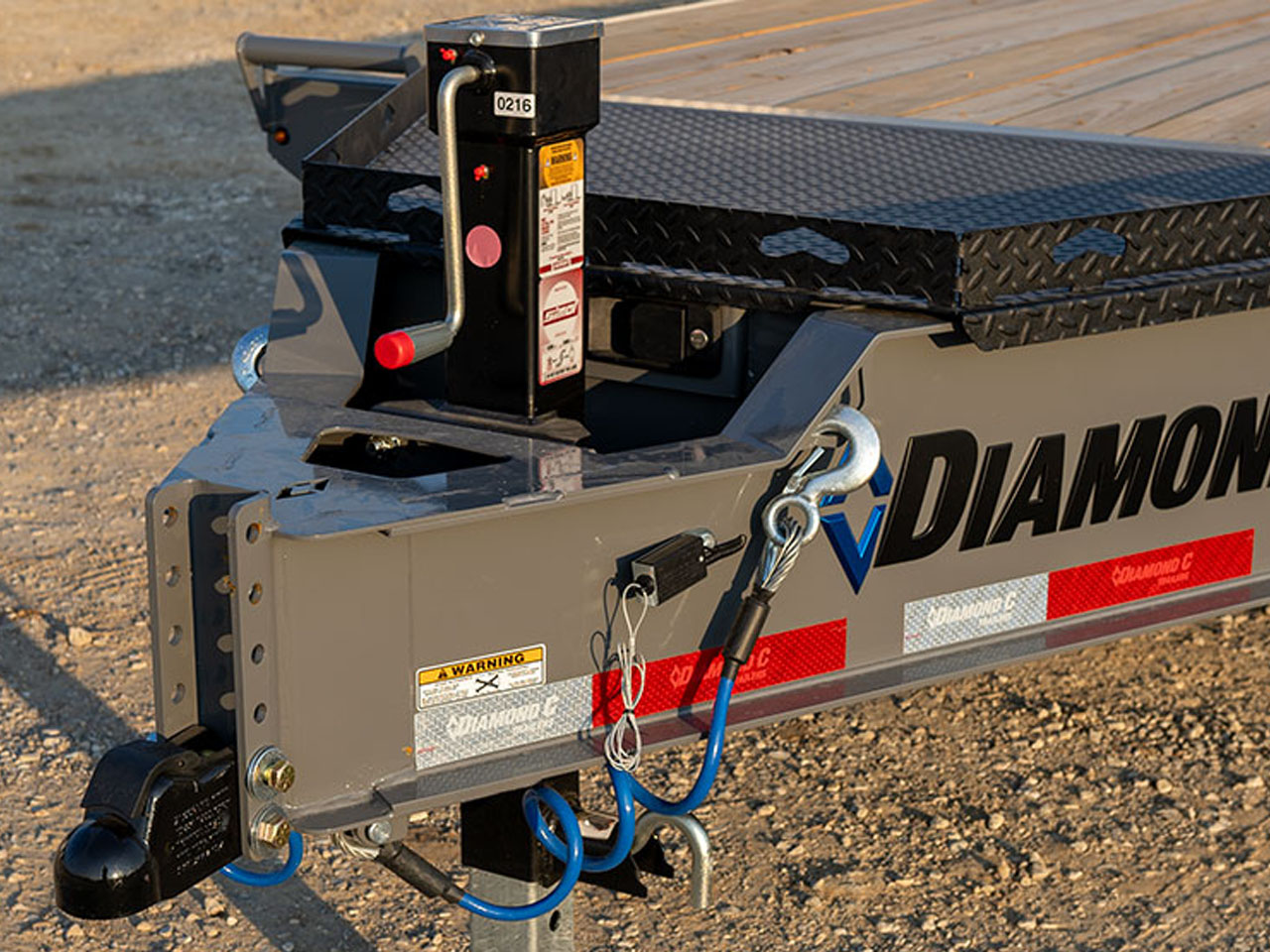 Diamond C 8.5 x 20 14K Flip Knee Ramps Deck Over Equipment Trailer DEC Diamond C Trailer DEC207-L20X102-D60FKR