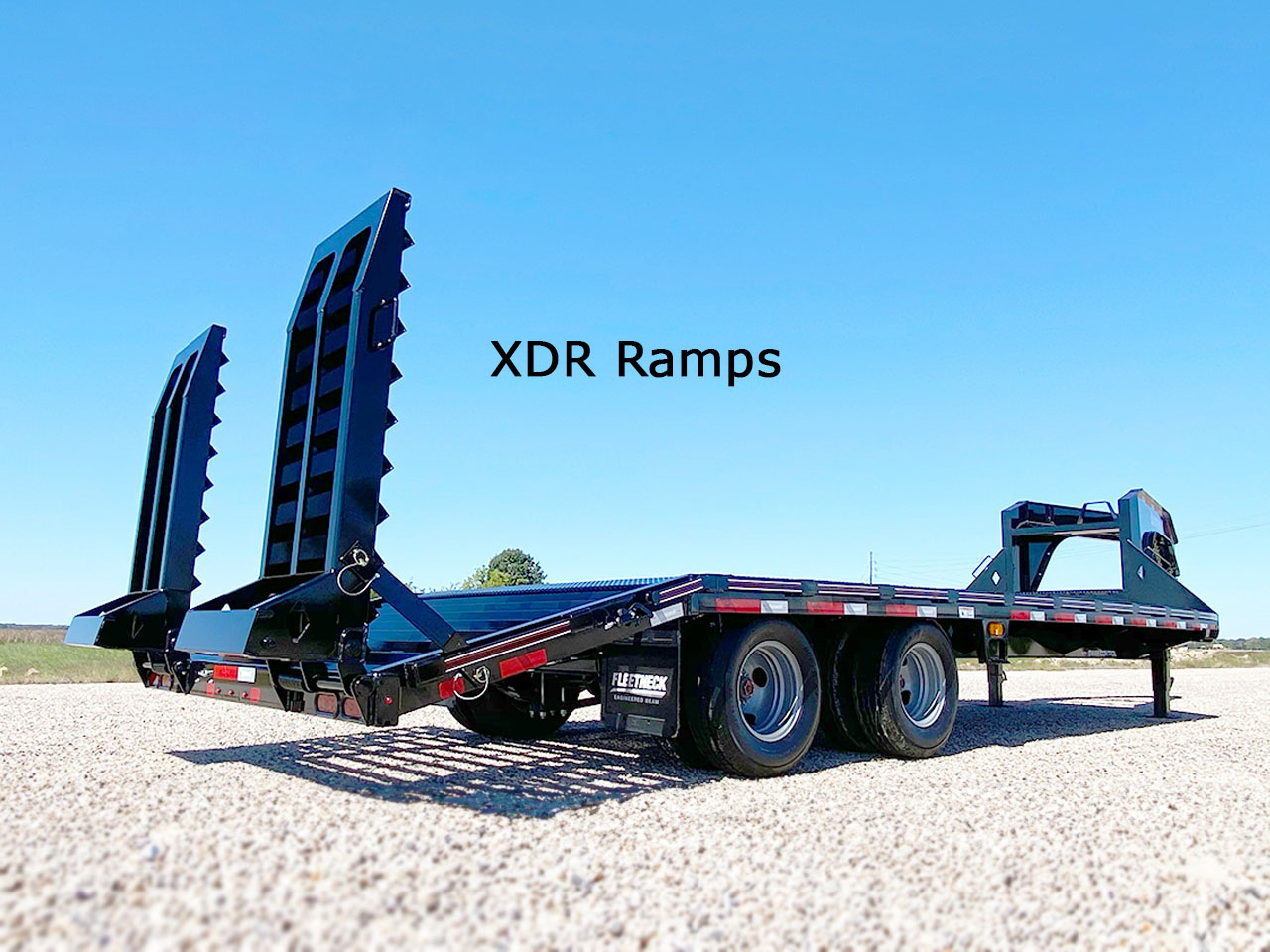Diamond C 8.5 x 32 24K Gooseneck Equipment Trailer FMAX Diamond C Trailer FMAX212-L32X102-BX