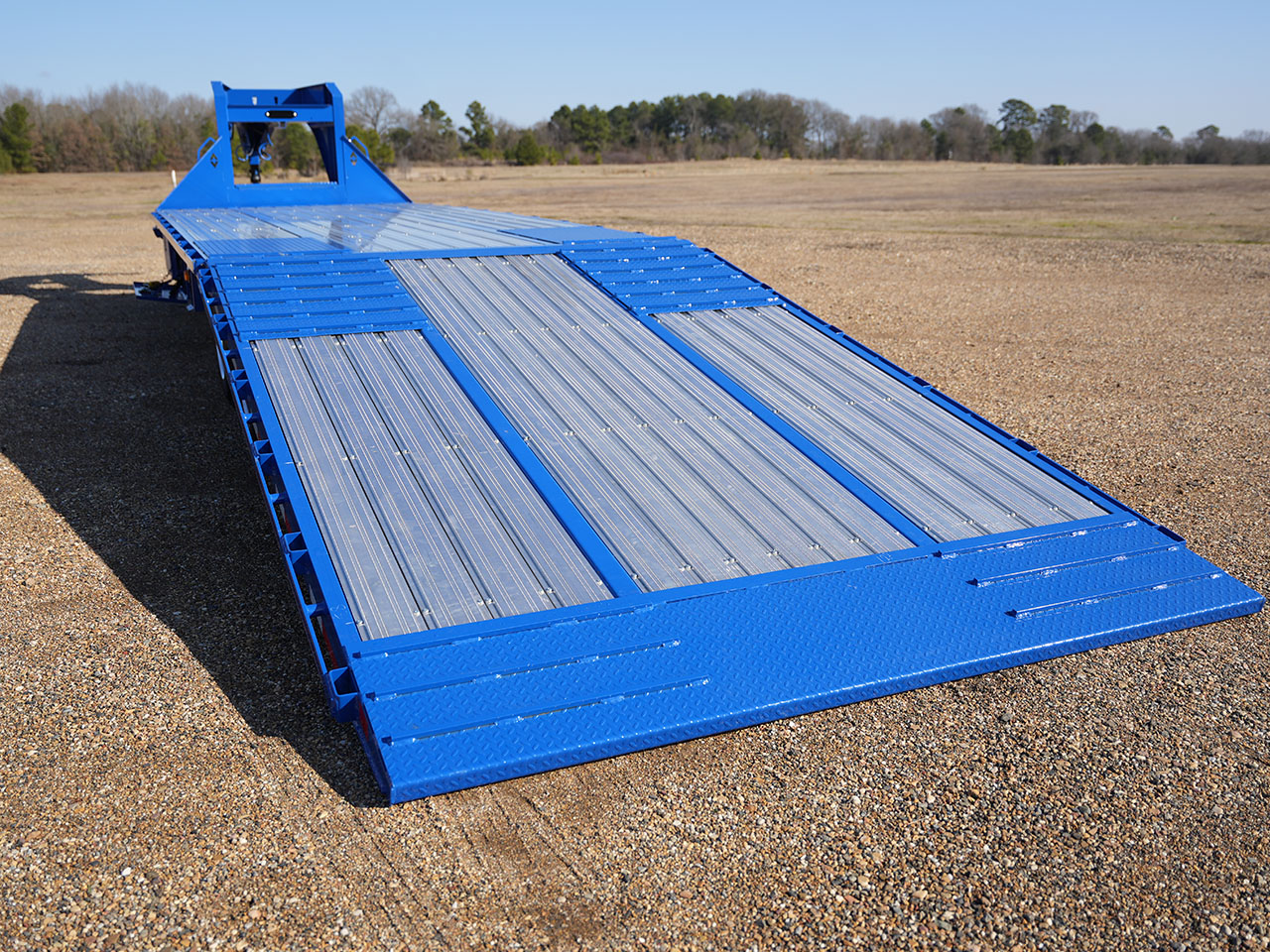 Diamond C 8.5 x 35 20K Pacesetter Goosnencek Equipment Trailer FMAX Diamond C Trailer FMAX210-L35X102-PACHDB