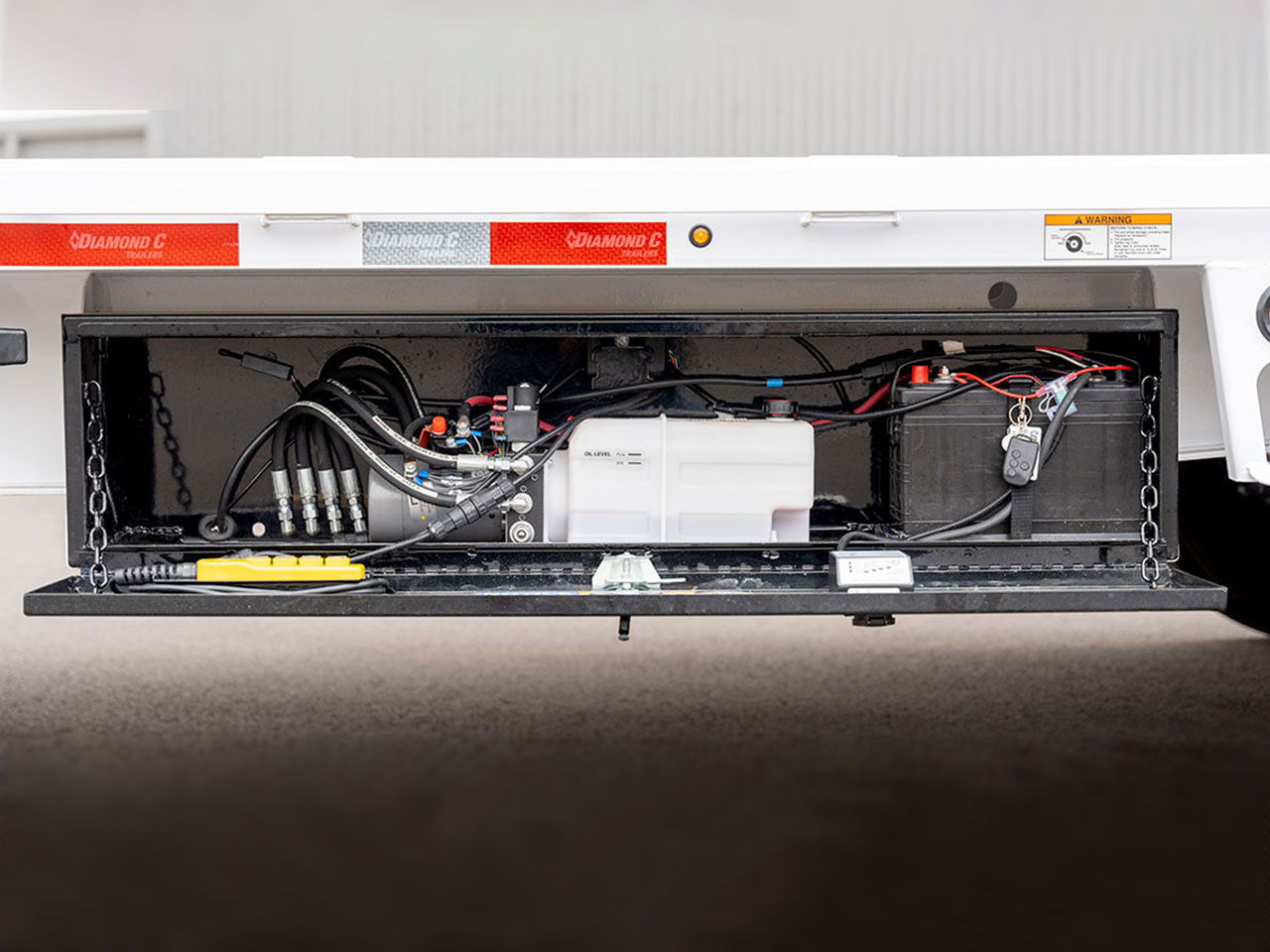 Diamond C 8.5 x 22 14K Equipment Tilt Trailer w/Winch Mount DET Diamond C Trailer DET207-L22X102-JSHSCW