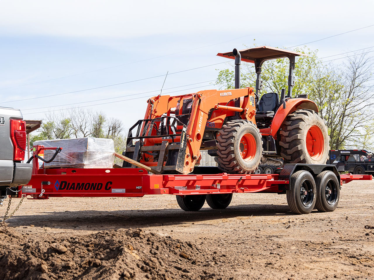 Diamond C 6 x 24 18K Equipment Tilt Trailer w/Spare Tire HDT Diamond C Trailer HDT208-L24X80-ST