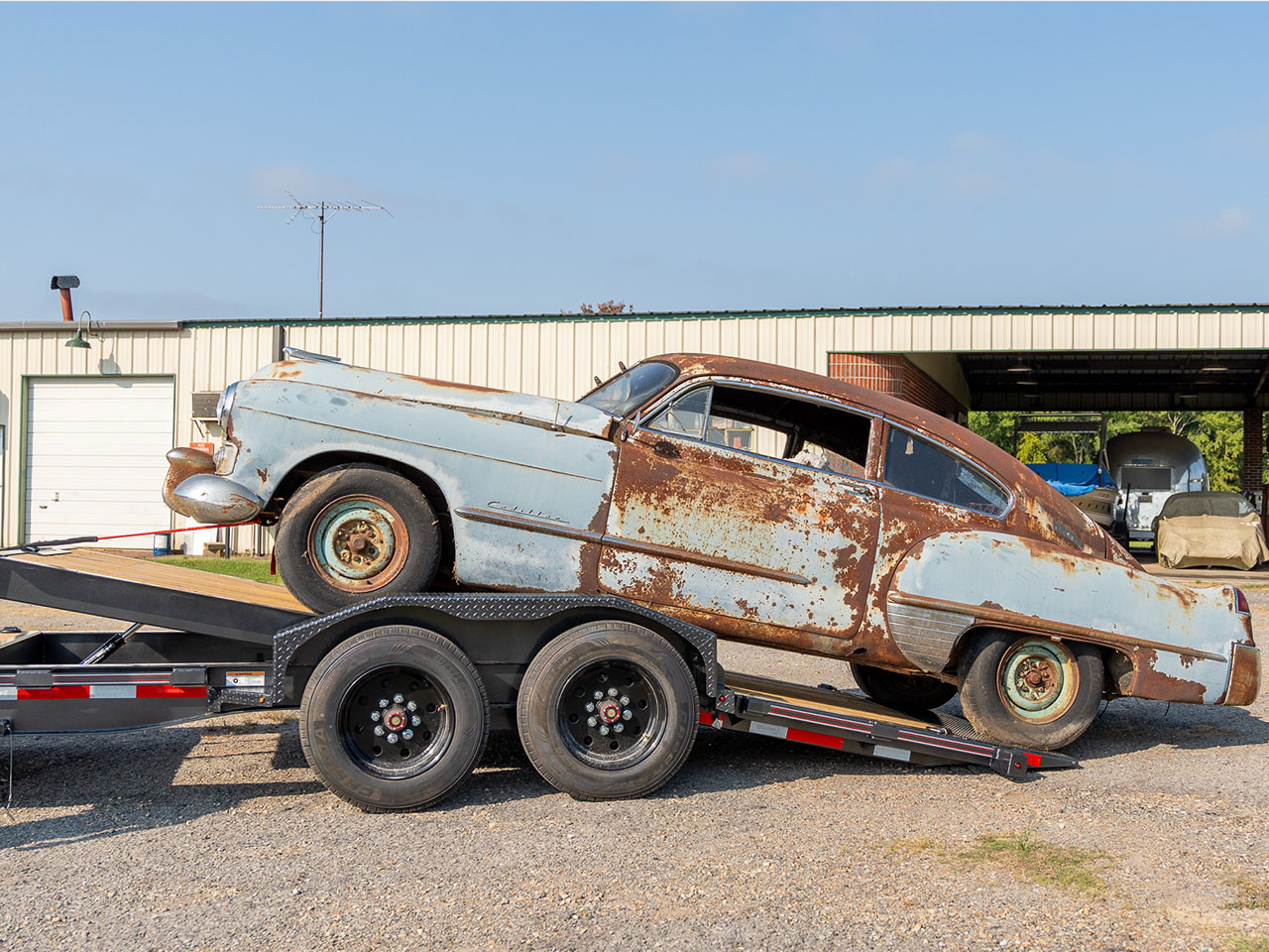 Diamond C 6 x 24 18K Equipment Tilt Trailer w/Spare Tire HDT Diamond C Trailer HDT208-L24X80-ST