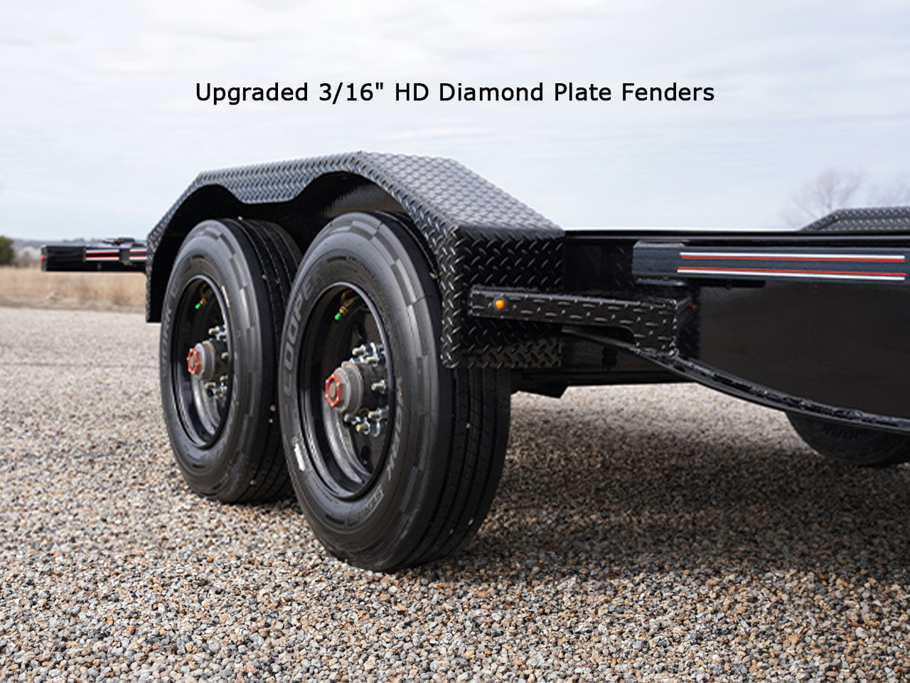 Diamond C 7 x 24 20K Pacesetter Equipment Tilt Trailer HDT Diamond C Trailer HDT210-L24X82-PAC