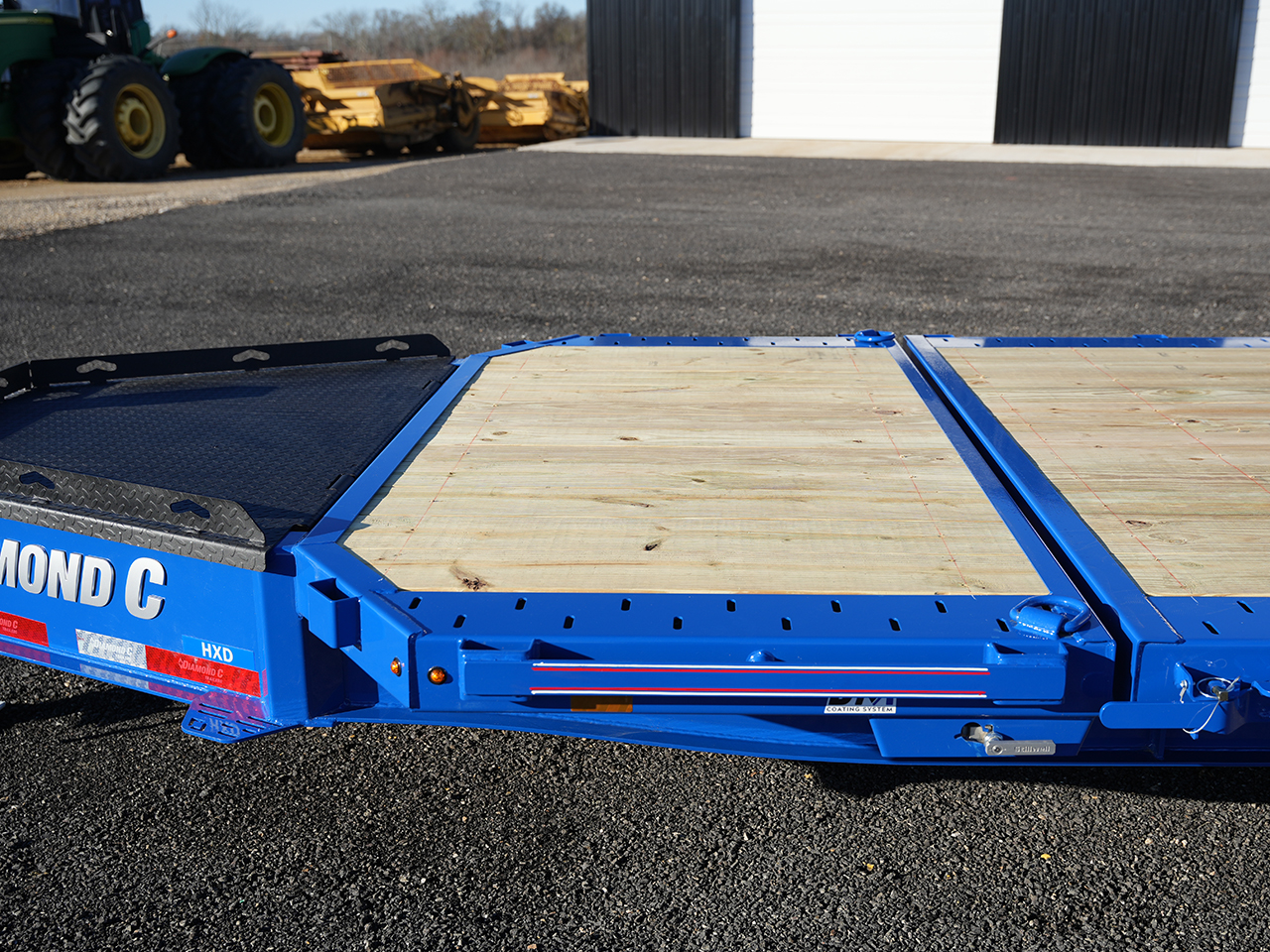 Diamond C 8.5 x 24 20K Hydraulic Dampened Tilt Trailer Diamond C Trailer HXD210-L24X102
