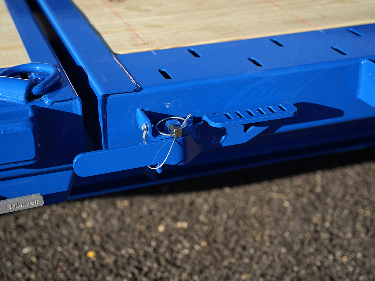 Diamond C 8.5 x 24 20K Hydraulic Dampened Tilt Trailer Diamond C Trailer HXD210-L24X102