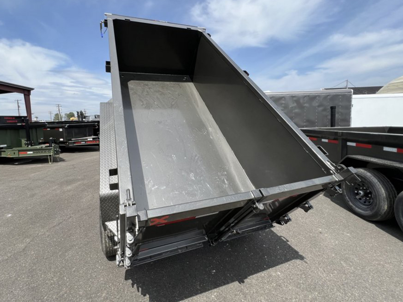 MAXX-D 5x10 10K D6X Scissor Lift Dump Trailer 36" Solid Sides MAXX-D Trailer D6X-5X10-10K-36