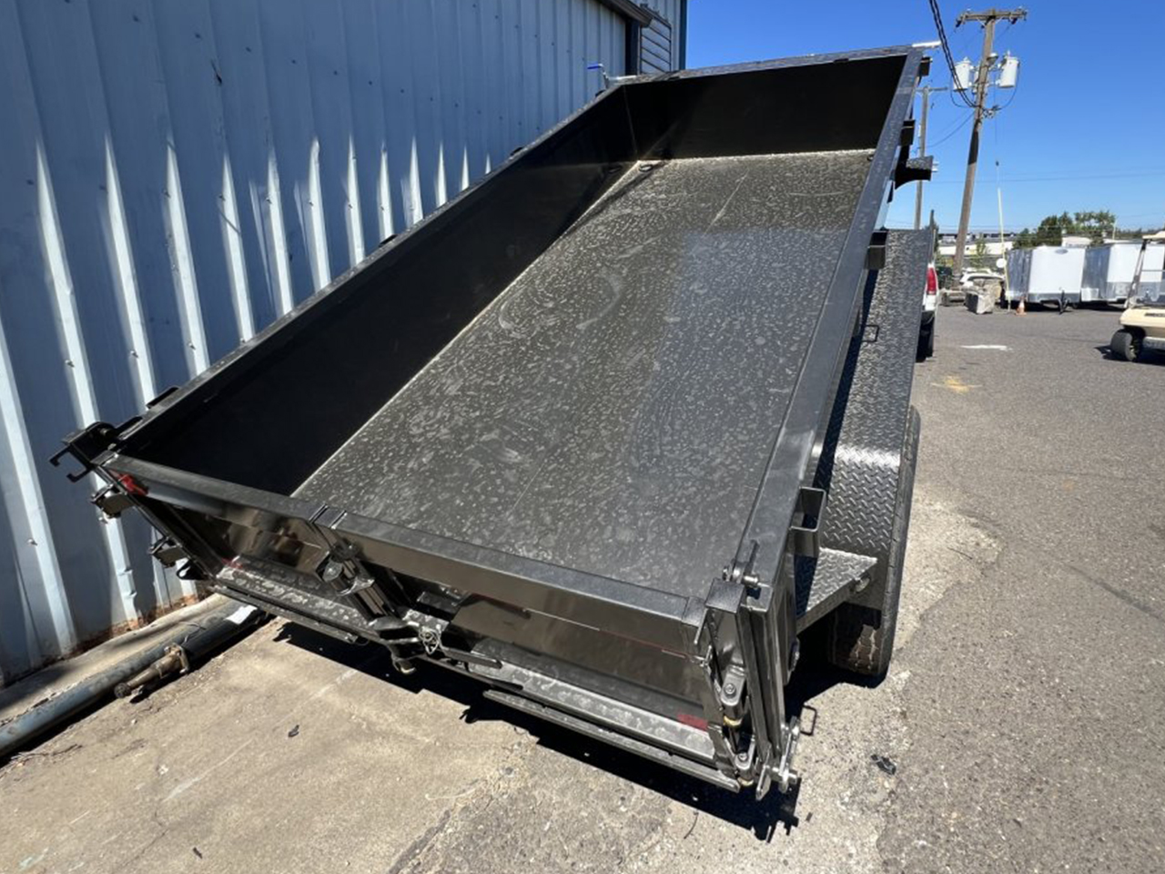 MAXX-D 6 x 12 14K D7X Scissor Lift Dump Trailer 21" Sides MAXX-D Trailer D7X-6X12-14K-21