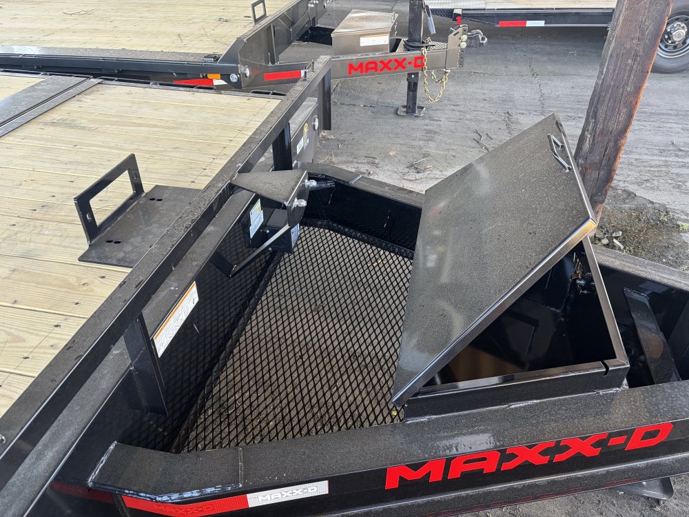 MAXX-D 8.5x24 17.5K GOX Gravity Tilt Deckover Trailer MAXX-D Trailer GOX-8.5X24-17.5K