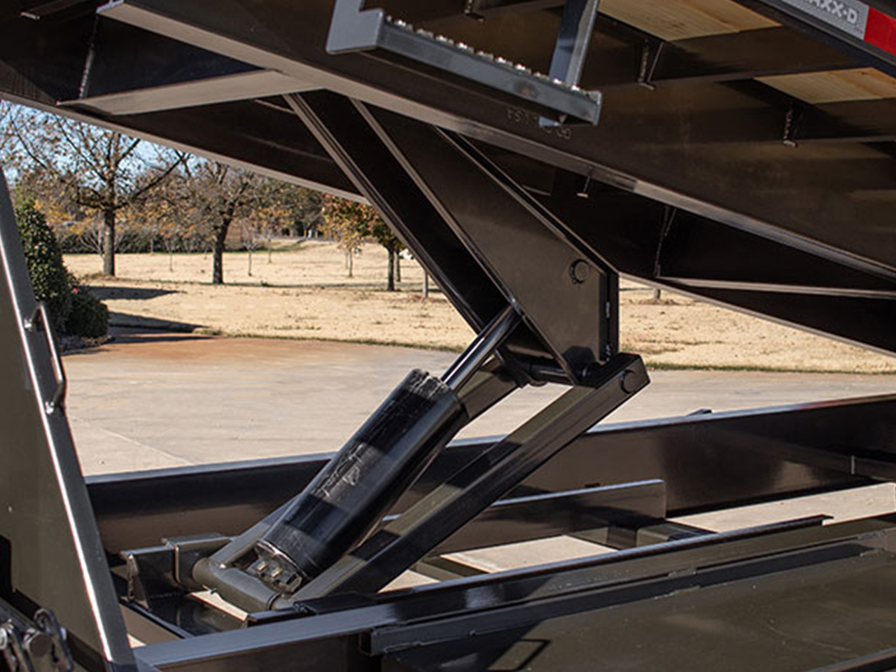 MAXX-D 8.5x26 14K TSX Gooseneck Deckover Tilt Trailer MAXX-D Trailer TSX-8.5x26-14K-GN