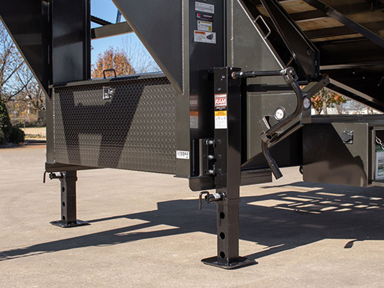 MAXX-D 8.5x26 14K TSX Gooseneck Deckover Tilt Trailer MAXX-D Trailer TSX-8.5x26-14K-GN