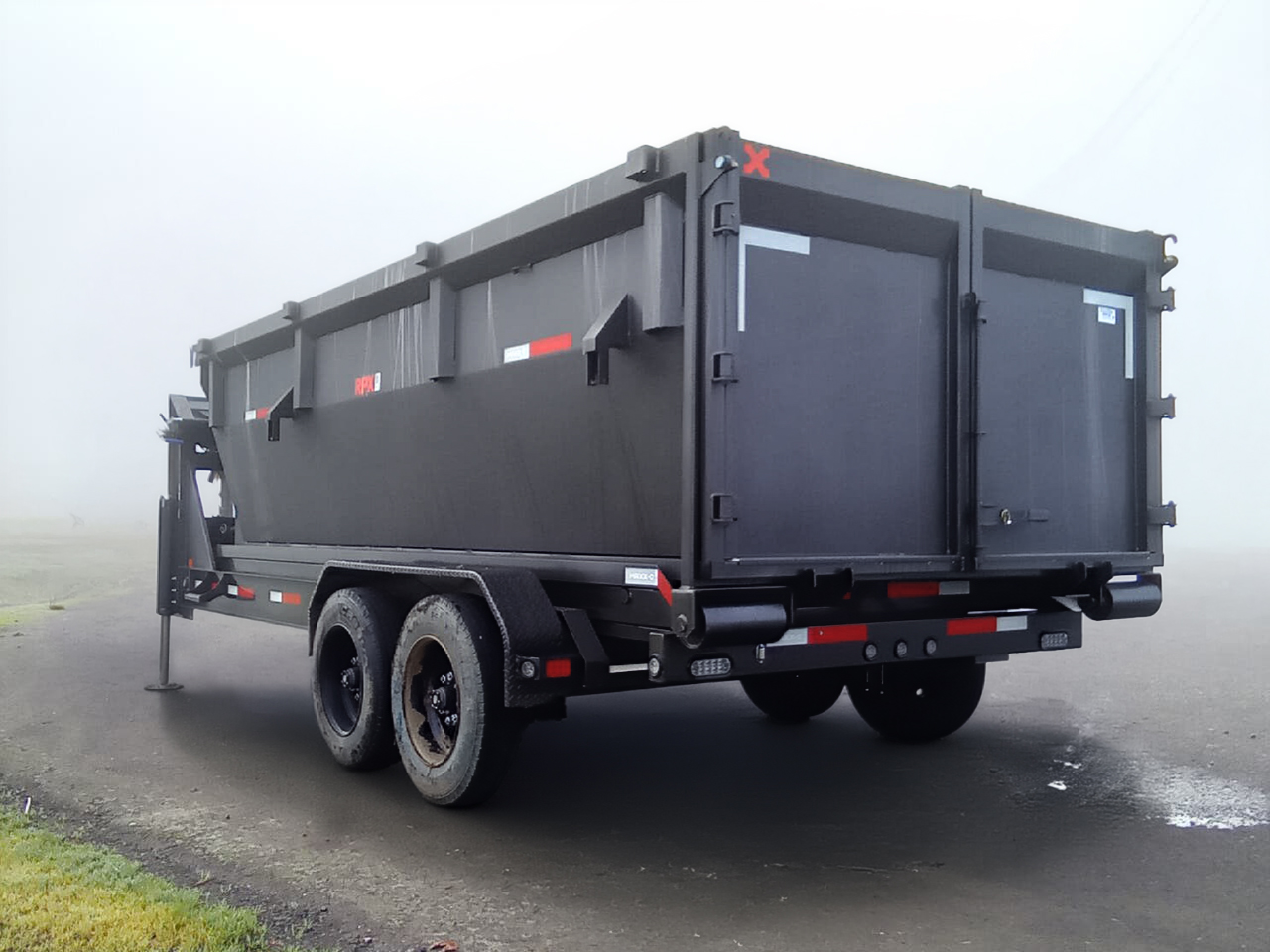 MAXX-D 7x16 RPX Roll-Off-Bin 72" Solid Sides MAXX-D Trailer RPX-B7X16-72