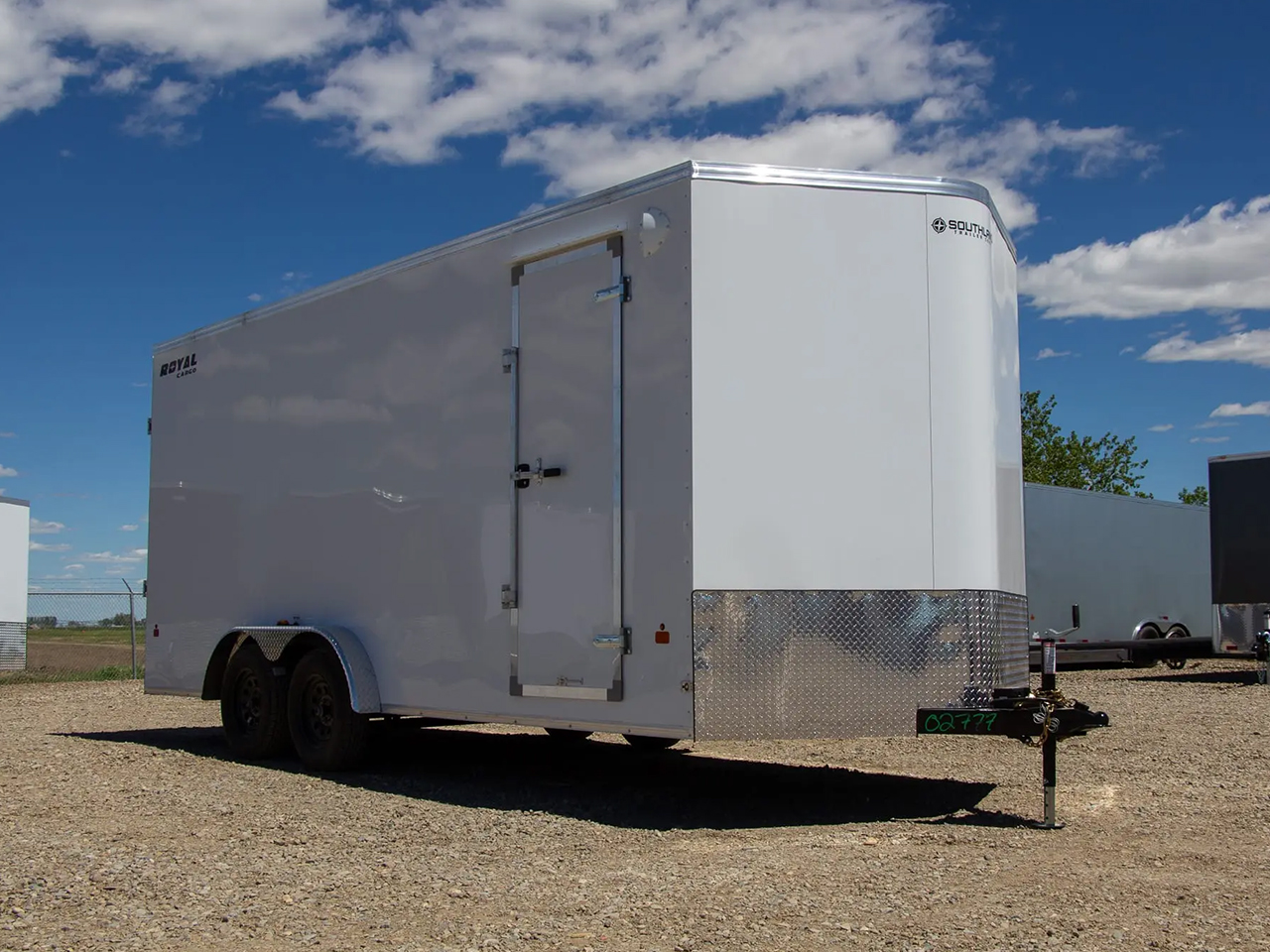 Southland 7 x 16 +2 V-Nose 7K Cargo Trailer with Rear Ramp Door and Aluminum Wheels Southland Trailer LCHT35-718V-86 R RVD ALM