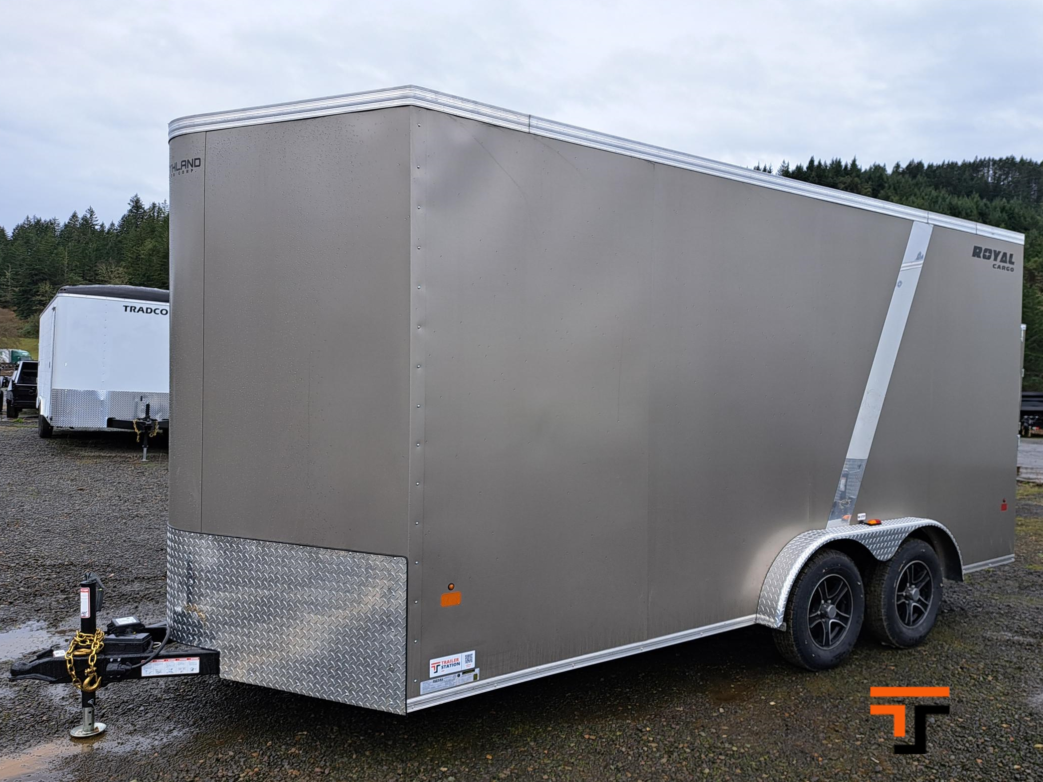 Southland 7.5 x 16 +2 V-Nose 7K Cargo Trailer with Rear Ramp Door - Tri Color Southland Trailer LCHT35-7.518V-86 R TC