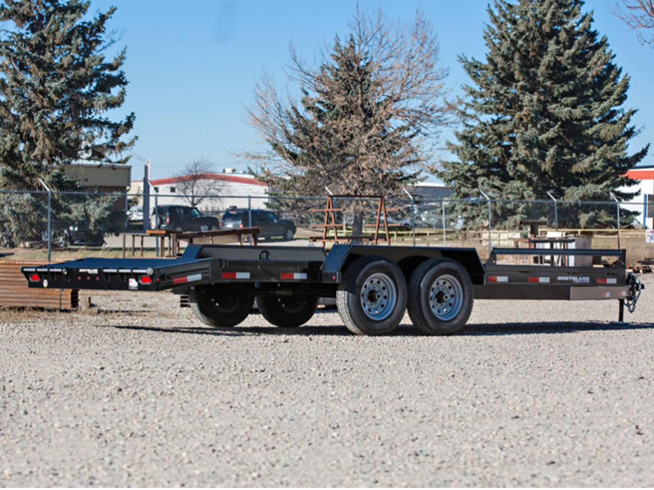 Southland 7 x 18 10K Straight Deck Equipment Trailer - Beavertail - Slide In Ramps  Trailer 96513 LBAT52-18 BT BLK SIR