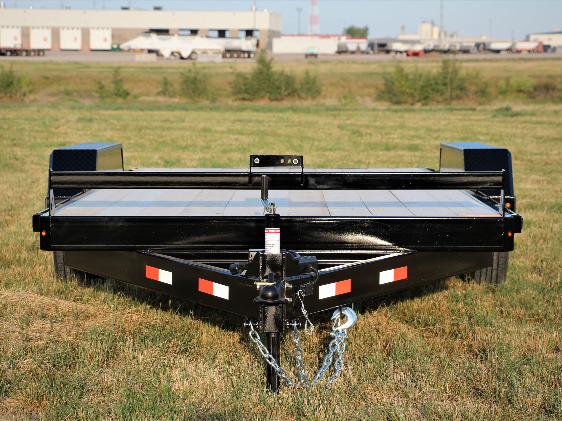 Southland 7 x 18 14K Straight Deck Equipment Trailer - Slide In Ramps Southland Trailer 87688 LBAT7-18 BLK SIR