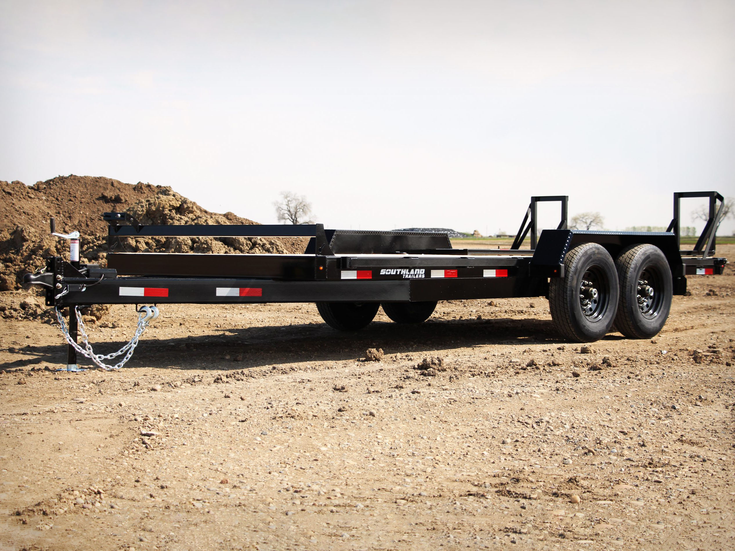Southland 7 x 18 14K Straight Deck Equipment Trailer - Fold Up Ramps Southland Trailer 88302 LBAT7-18 BLK FUR