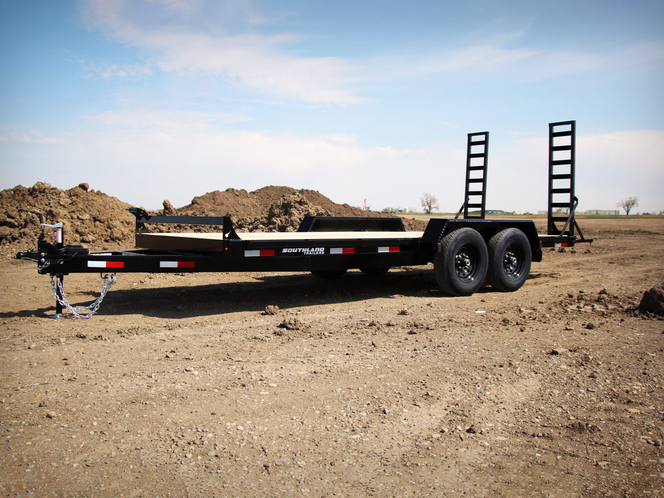 Southland 7 x 18 14K Straight Deck Equipment Trailer - Fold Up Ramps Southland Trailer 88302 LBAT7-18 BLK FUR