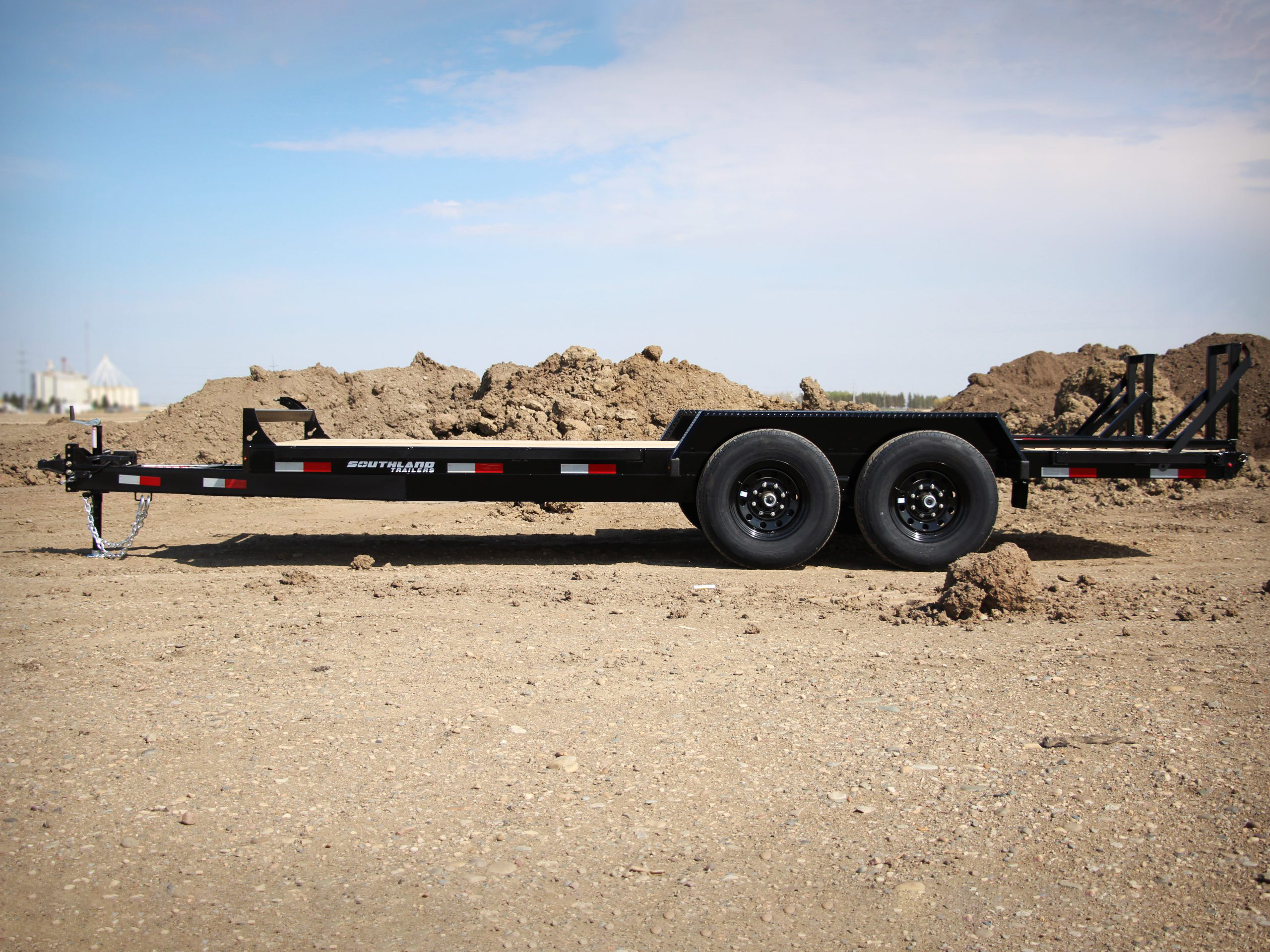 Southland 7 x 18 14K Straight Deck Equipment Trailer - Fold Up Ramps Southland Trailer 88302 LBAT7-18 BLK FUR