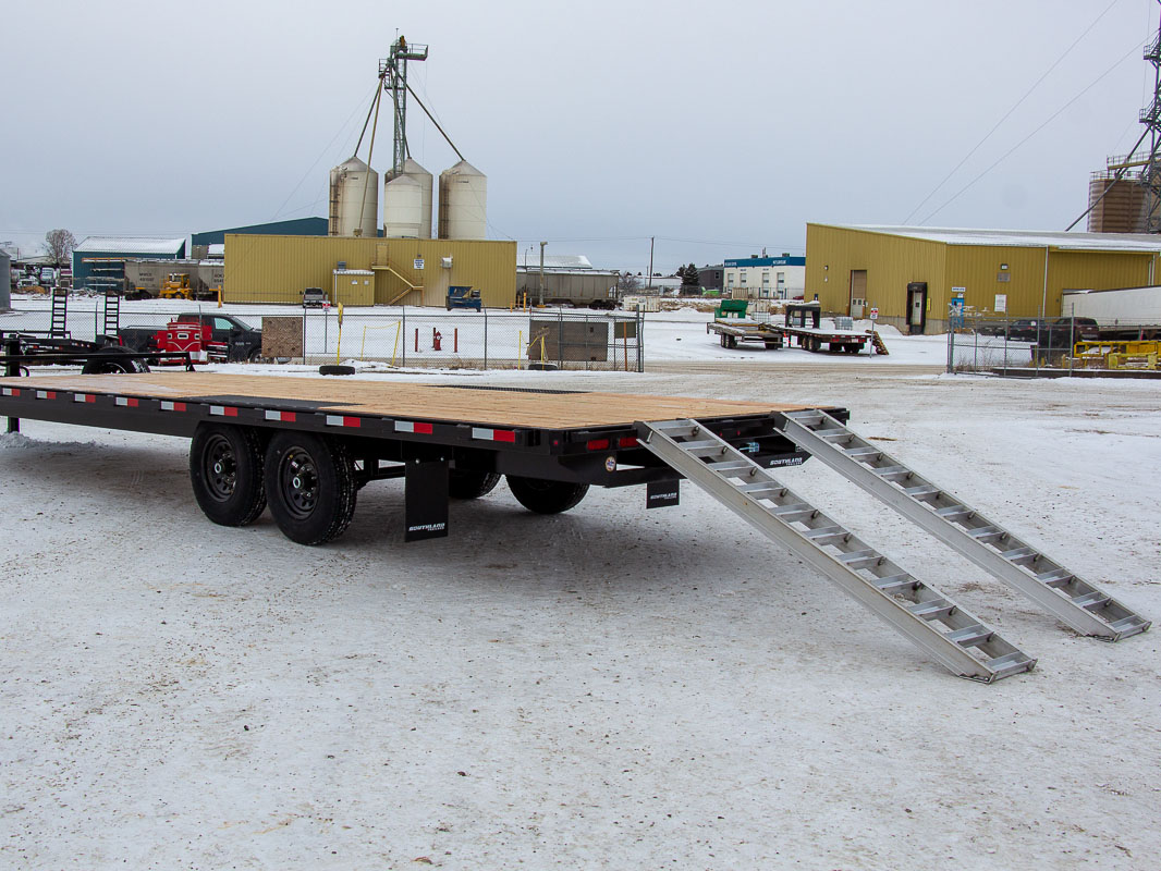 Southland 8 x 20 14K Deckover Trailer Southland Trailer 59551 HBAT7-20 BLK