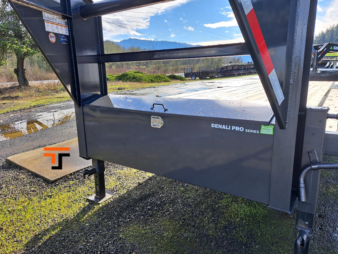 Summit 8.5x24 16K - Gooseneck Deckover Equipment Trailer- Denali Pro Summit Trailer DPGDO8524TA6