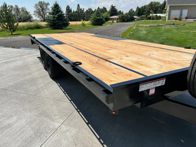 Teton 8.5x22 16K Deckover Equipment Trailer Teton Trailer 22' Deck Over 16K